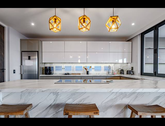 4 BEDROOM FREESTANDING FOR SALE IN SALT ROCK